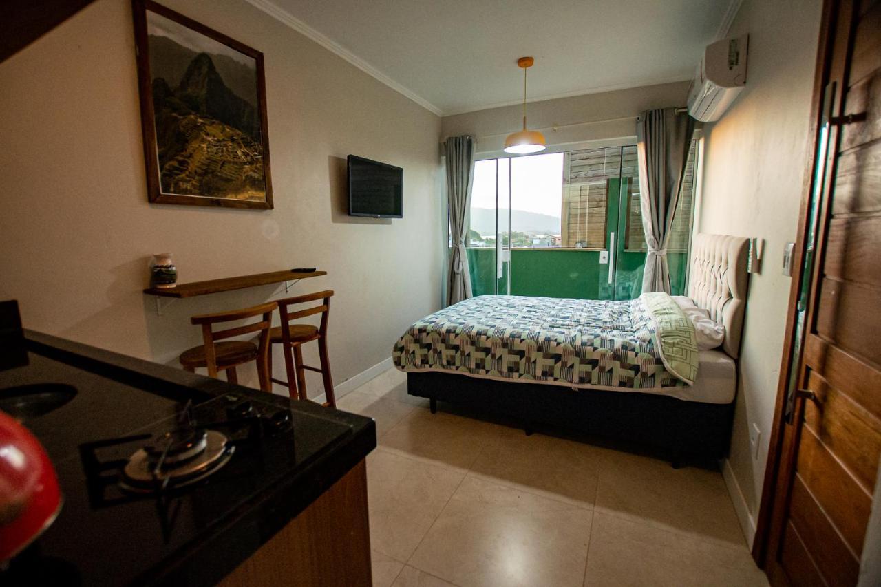 Lake View Guest House Praia do Rosa Exterior photo
